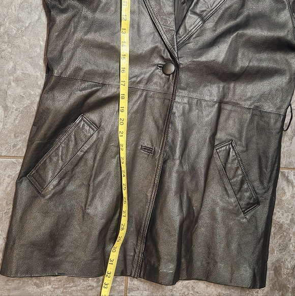 Women's Vintage COMINT Sleek Black Leather Jacket - Picture 14 of 14